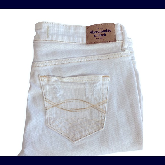 Abercrombie & Fitch Distressed Jeans Sz 2 - Picture 5 of 6
